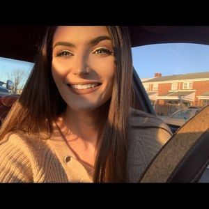 Meet your Posher, Savannah